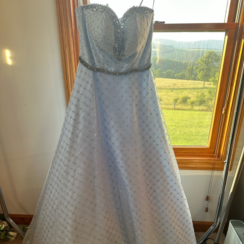 Clarisse prom dress